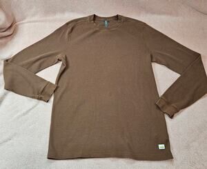 Vuori Men's Long Sleeve Waffle Knit Thermal Crewneck Shirt Size Medium